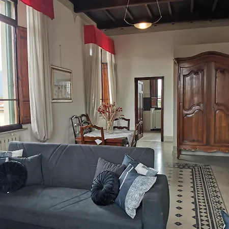 Residenza Federica לוקה